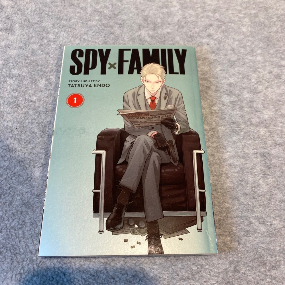 Spy x Family Book Vol 1 by Tatsuya Endo English VIZ Media Graphic Novel Manga